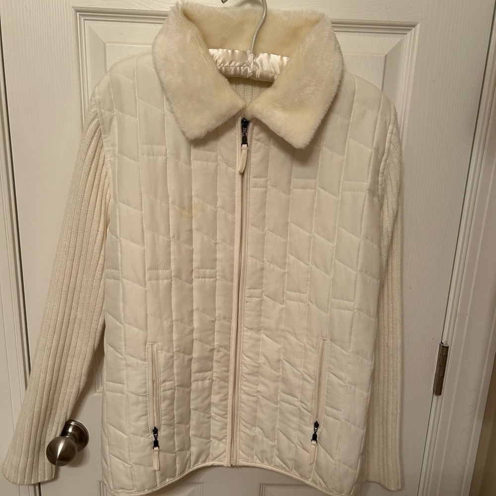 Cream Quilted Jacket with Faux Fur Collar